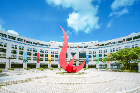 The Hong Kong University of Science and Technology (HKUST) has achieved exceptional results in the latest Stanford University’s World’s Top 2% Scientists list, with 244 and 205 scholars named to the Single-Year and Career-Long Impact lists respectively. This represents approximately 40% of the University’s substantiation-track faculty.